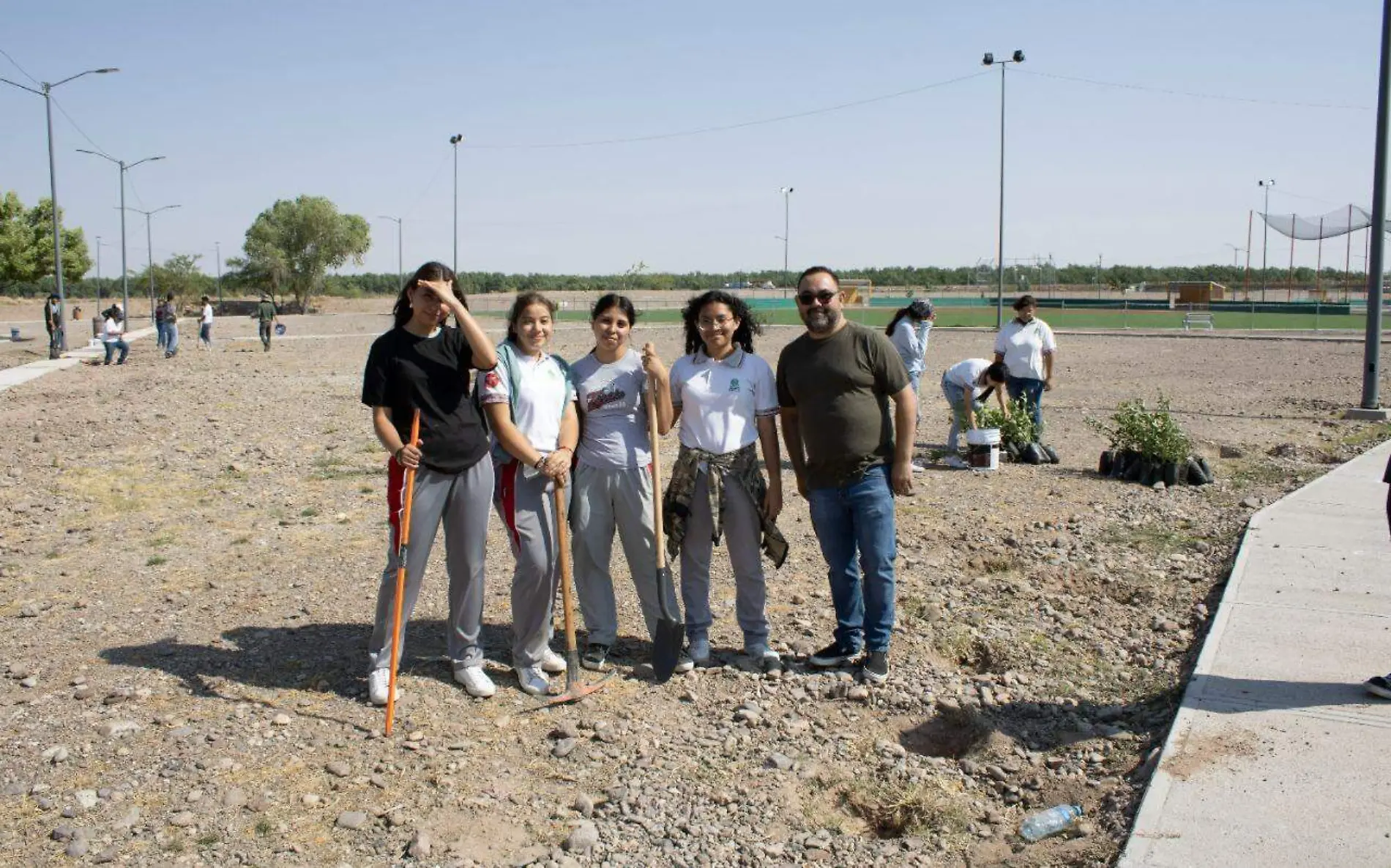 Reforestan parques en Jiménez 1